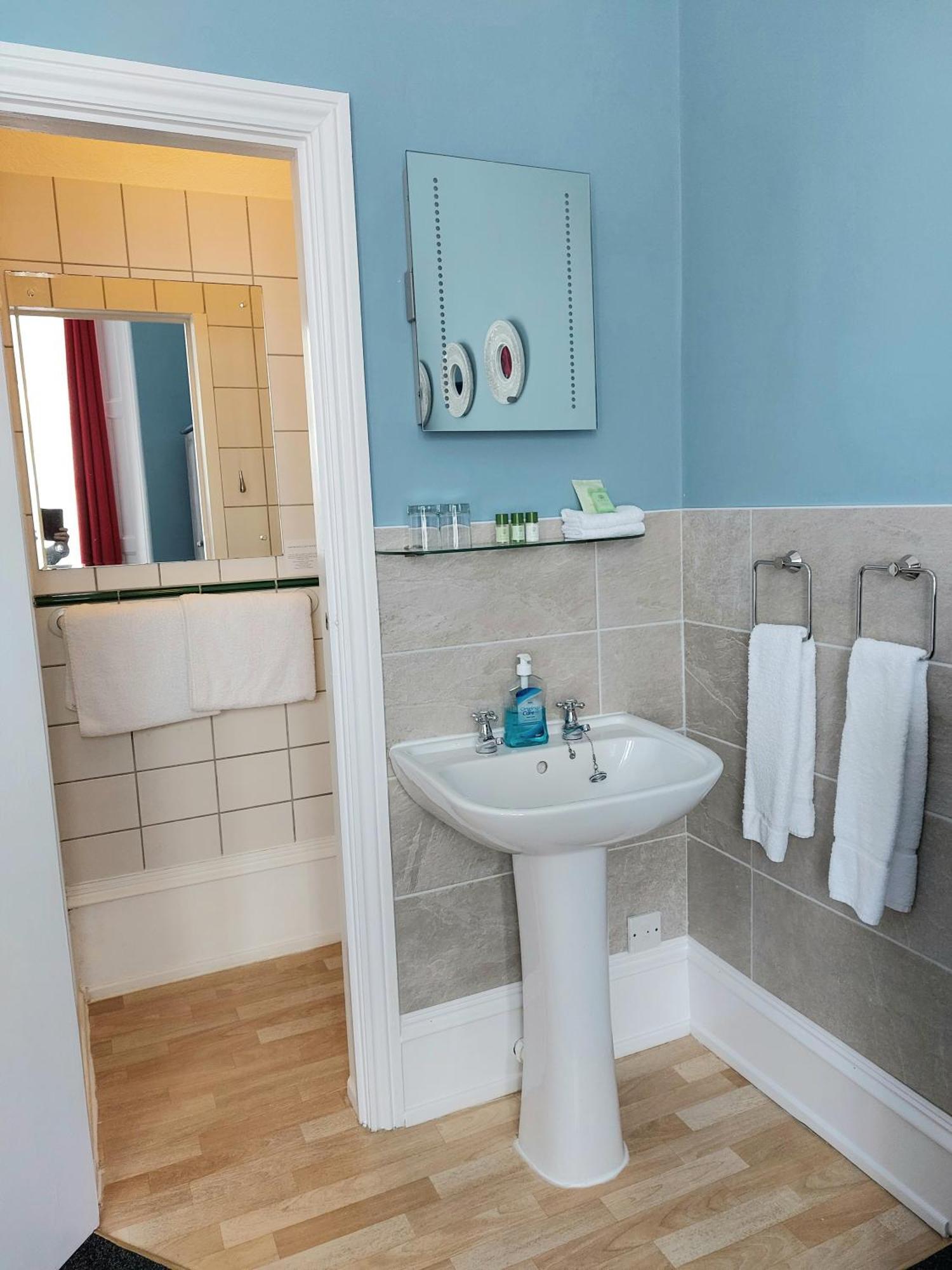 Harmony Bed And Breakfast Torquay Room photo